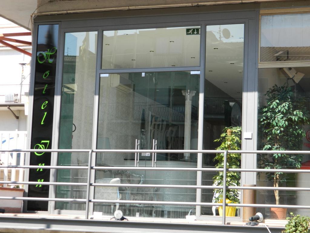 גיארדיני נאקסוס Hotel Inn מראה חיצוני תמונה